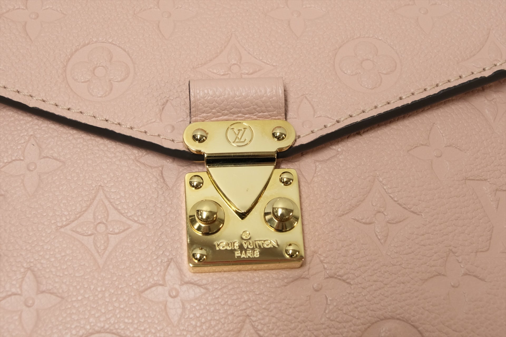 LOUIS VUITTON POCHETTE METIS EMPREINTE ROSE