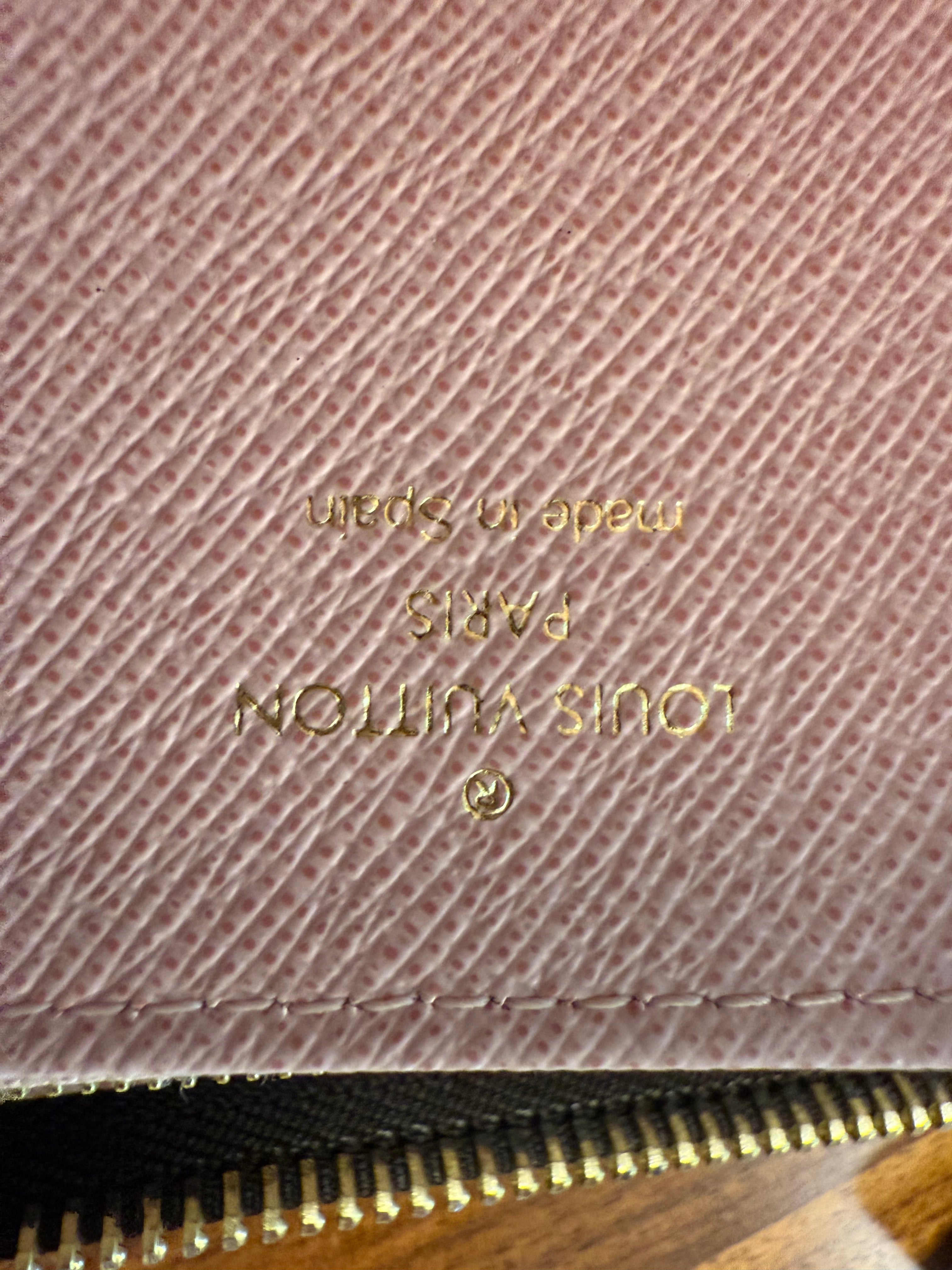 LOUIS VUITTON WALLET ZIPPY MONOGRAM