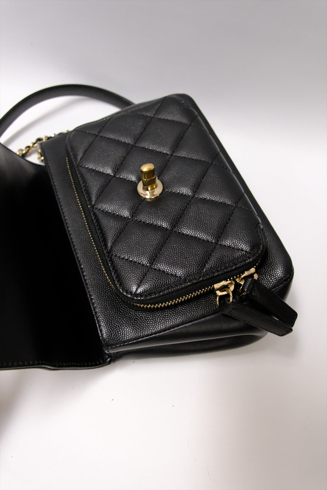 CHANEL SMALL CAVIAR AFFINITY GHW
