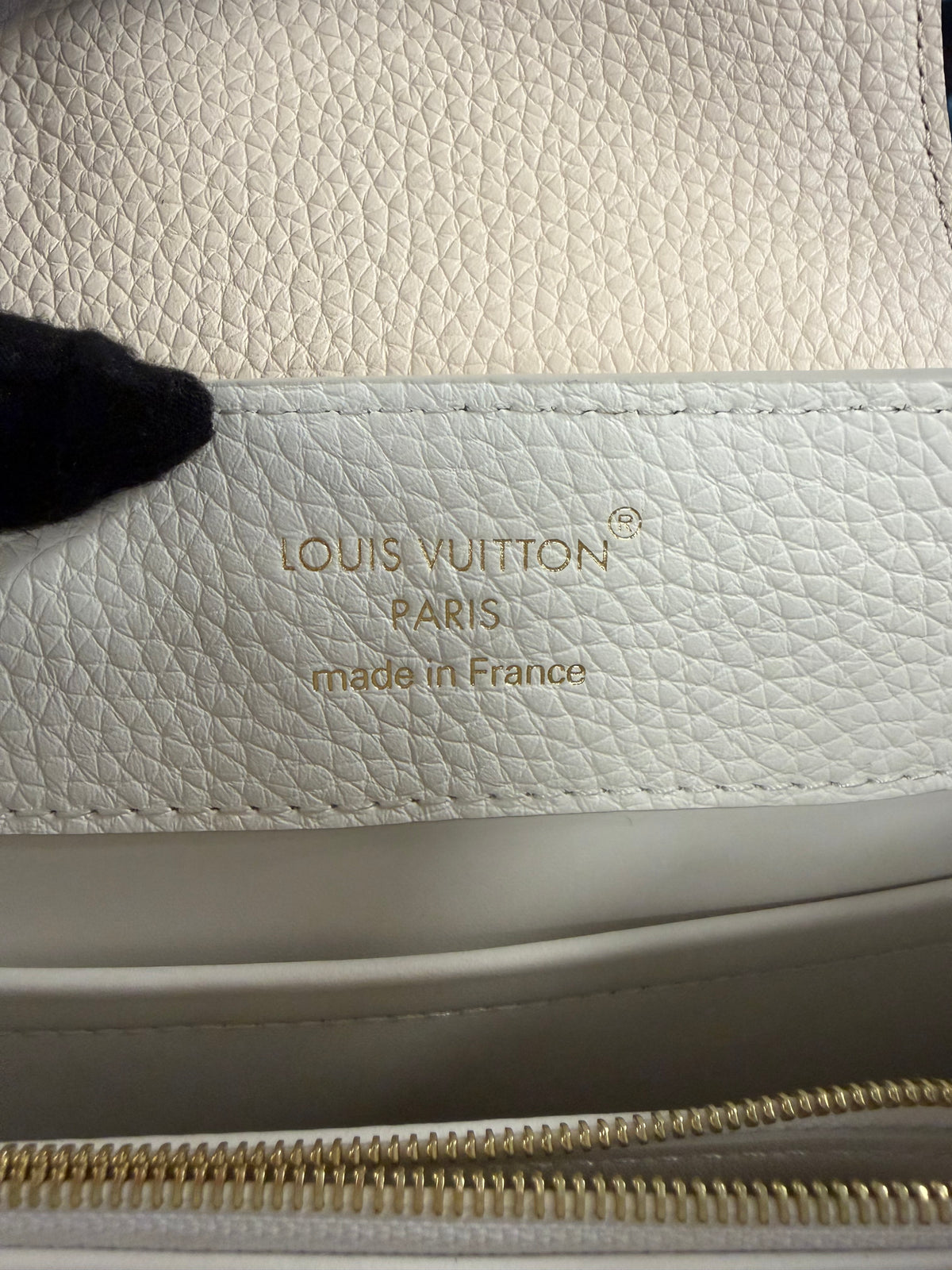 LOUIS VUITTON CAPUCINES  BB