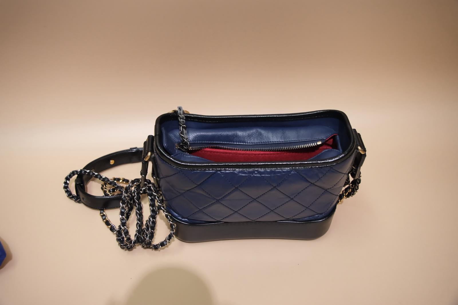CHANEL SMALL GABRIELLE NAVY/BLACK CALFSKIN MIXED HARDWARE