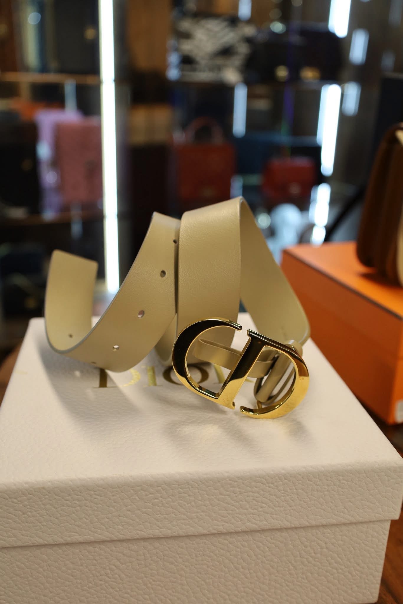 DIOR LEATHER BELT SIZE 75 GHW