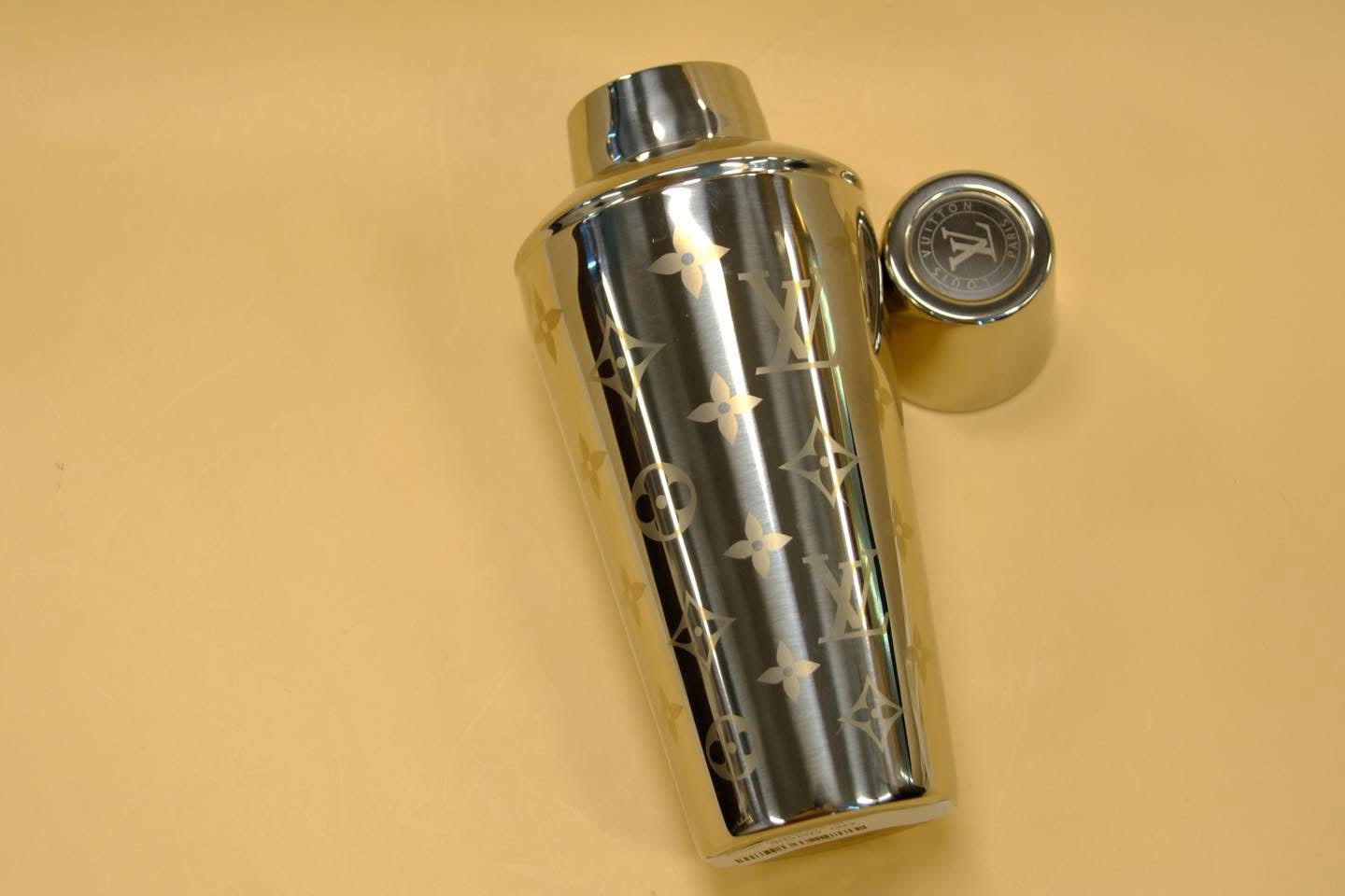 LOUIS VUITTON SHAKER COKTAIL SILVER MONOGRAM