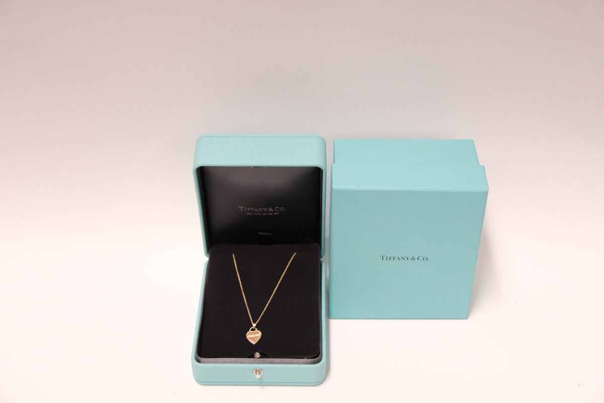 TIFFANY MINI HEART TAG PENDANT WITH A DIAMOND  NECKLACE 18K GOLD