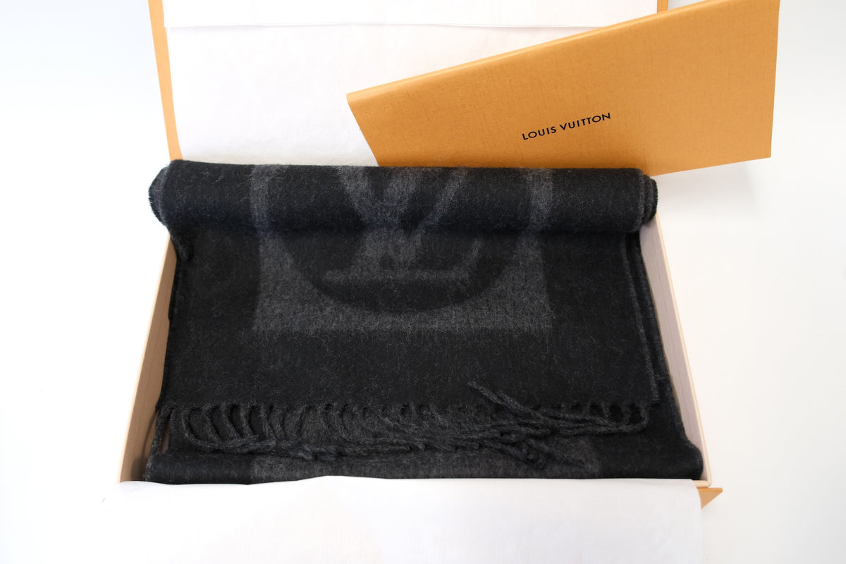 LOUIS VUITTON SCRAF
