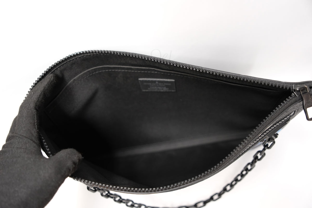 Louis Vuitton Virgil Abloh Clutch Bag "Adventures of Zoom and Friends"
