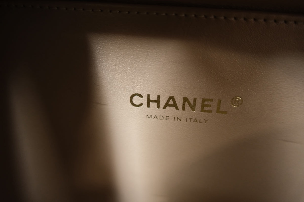 CHANEL C19 ROUND BAG CARAMEL