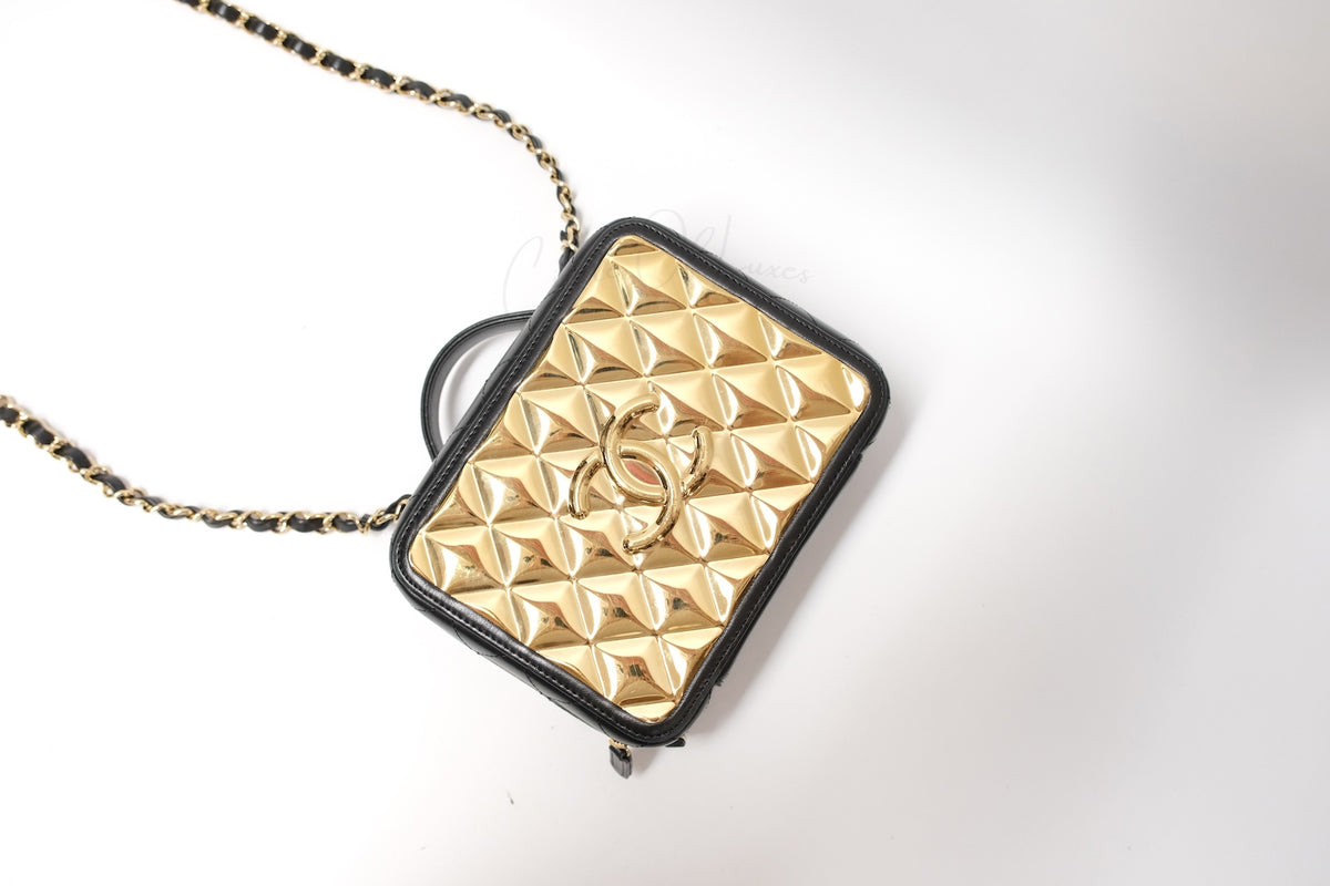 CHANEL GOLDEN PLATE VANITY CASE