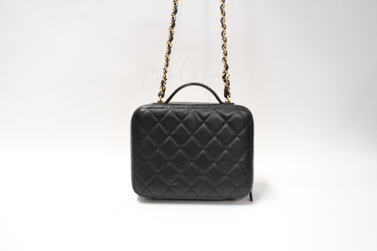 CHANEL GOLDEN PLATE VANITY CASE