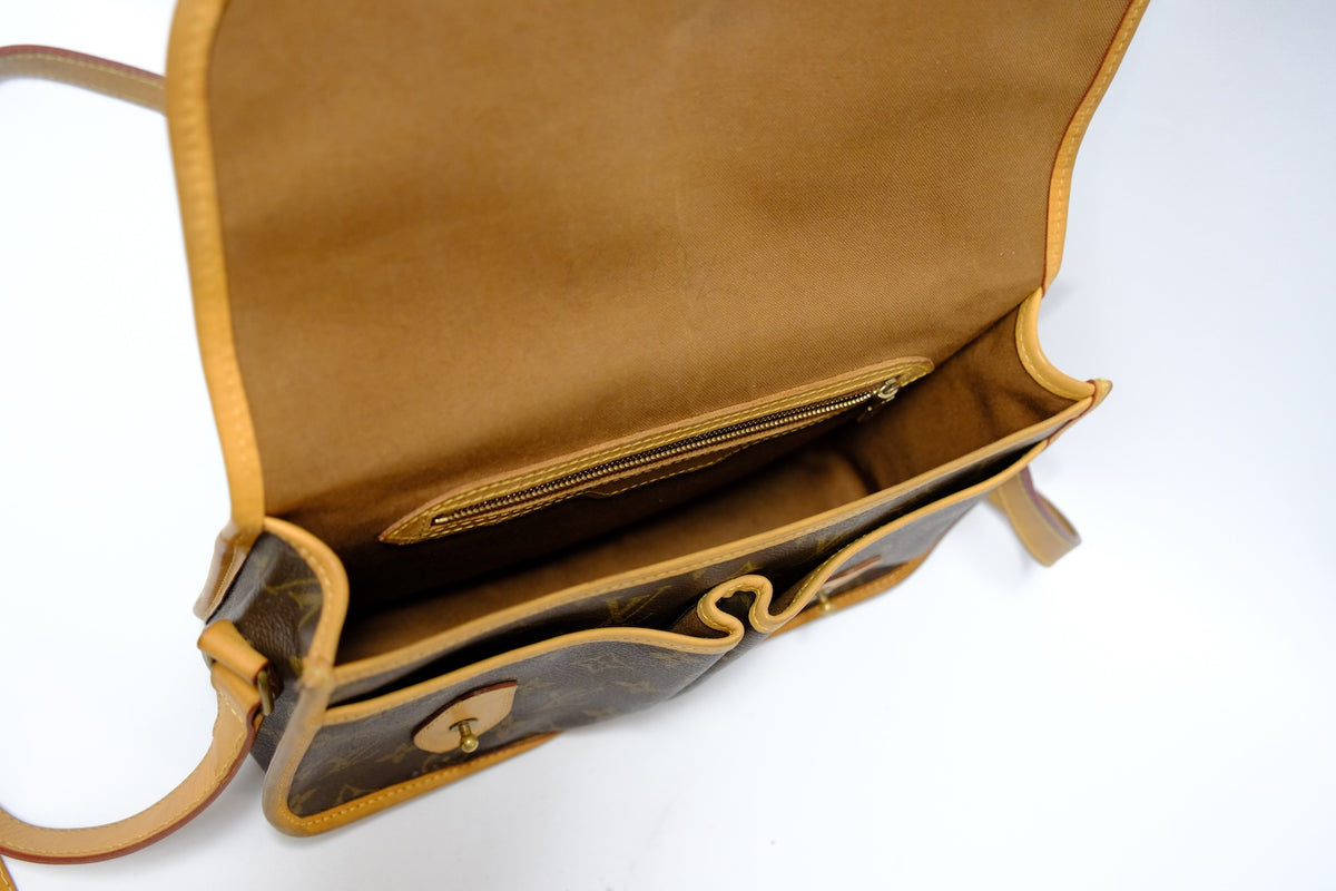 Louis Vuitton Vintage Monogram Gibeciere MM Shoulder Bag