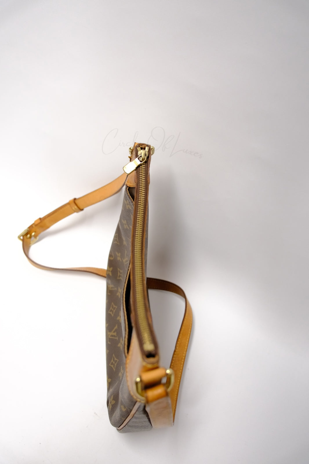LOUIS VUITTON ODEON  MM MONOGRAM